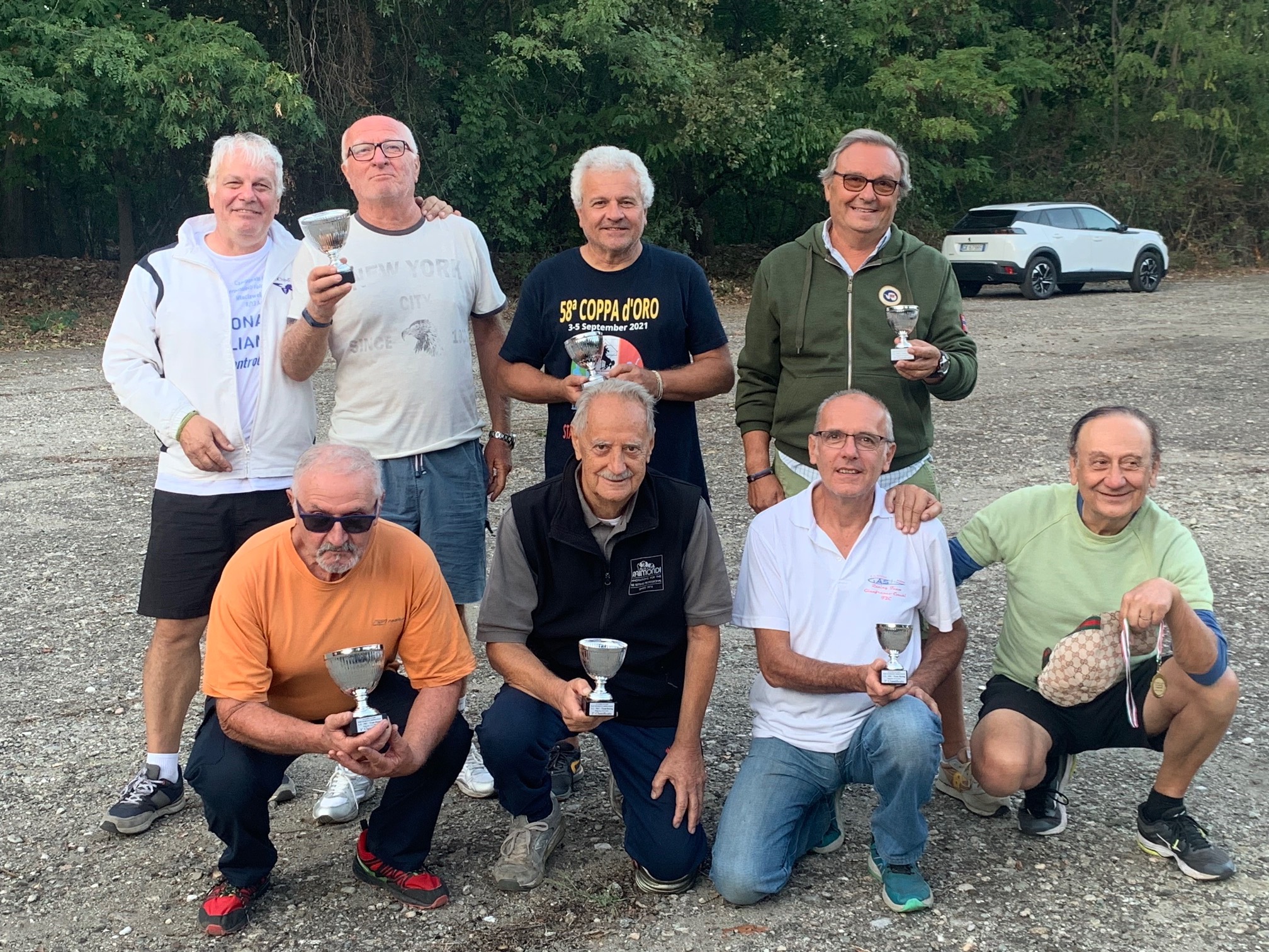 Foto_Teamraceristi_a_Malpensa.jpg
